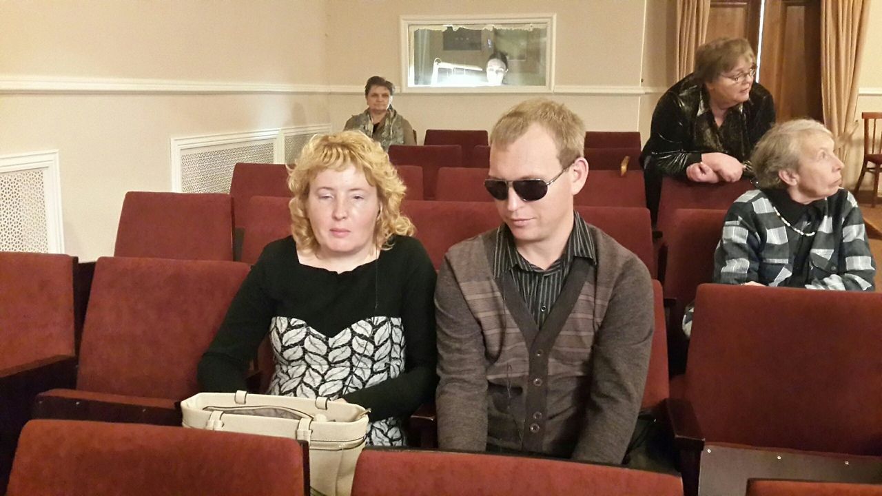Театр выходит из сумрака